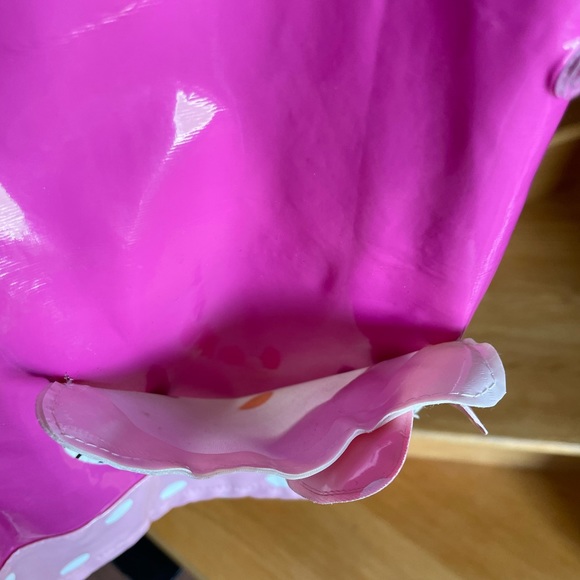 Very cute Hello kitty raincoat - Picture 12 of 12